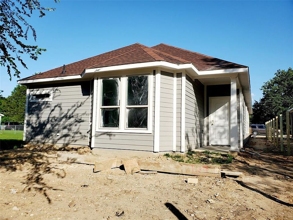 2nd image of 1819 Beauford Rd