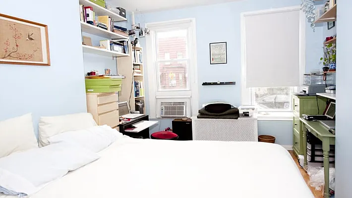 Sold by Park Property Advisors | media 2