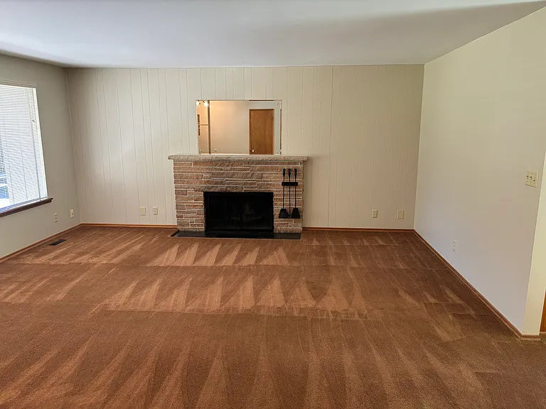 11454 SE 180th Pl — Photo 4