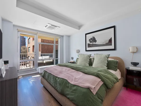 206 Front Street 3C image 3 of 10