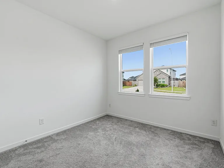 9710 Rialto Heights Dr — Photo 5
