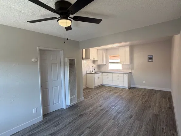 00055-7830, 7830 S Western Ave APT 12, Los Angeles, CA 90047