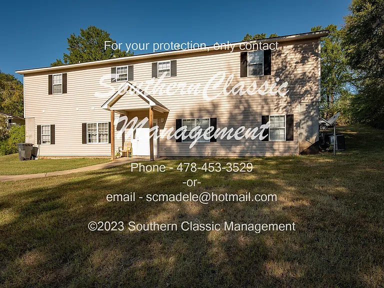 131 Irish Ln — Photo 1