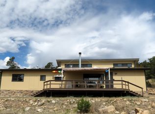 9 Kneeling Nun Rd, Hanover, NM 88041