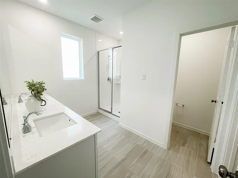 6314 Laguna Terra Dr — Photo 5