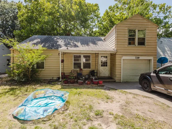 739 S Crestway St, Wichita, KS 67218
