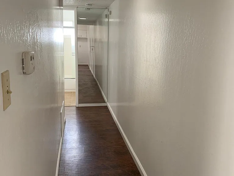 5528 Keoncrest Cir #4 — Photo 6