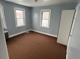 10967 203rd St, Saint Albans, NY 11412