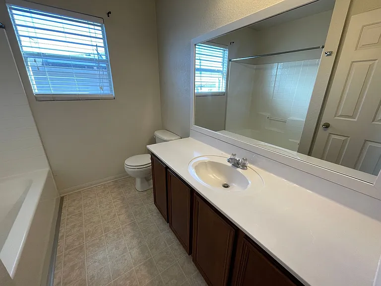 3407 Catalina Dr — Photo 29