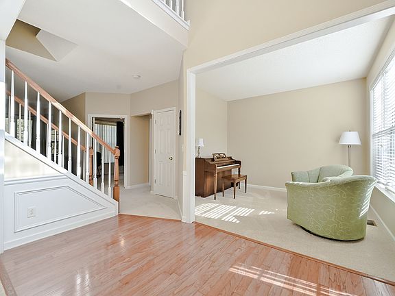 4th image of 3516 Donamire Way NW