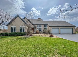 W1461 Maureen Ct, Lake Geneva, WI 53147