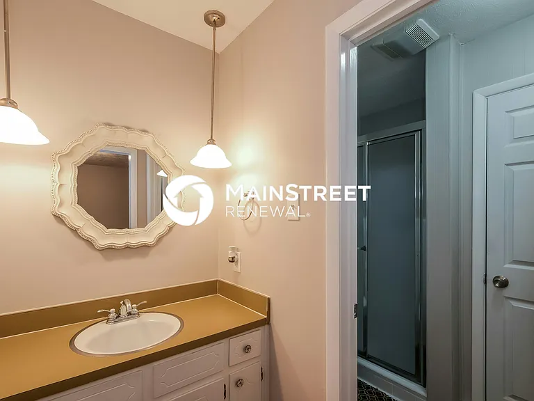 Main Bathroom