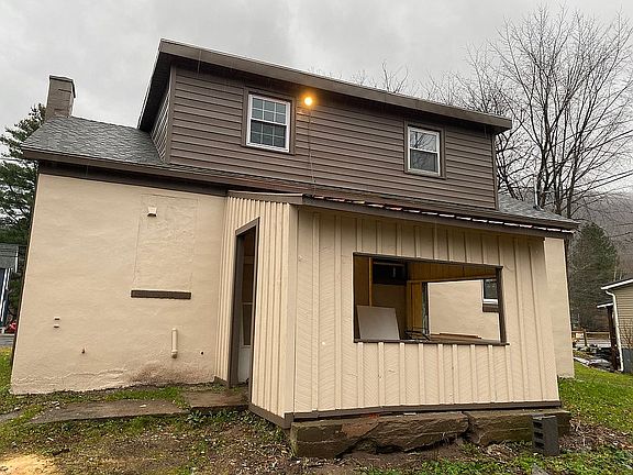 Covered Porch off Kitchen