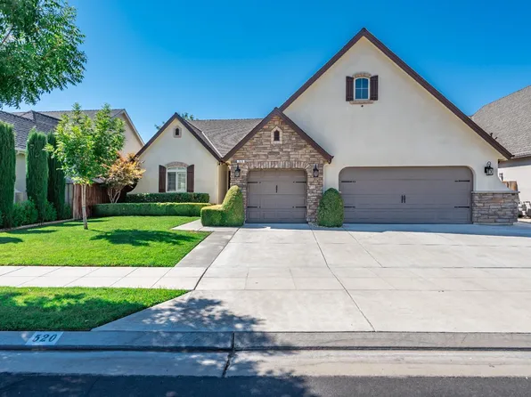 520 W Warwick Ave, Clovis, CA 93619