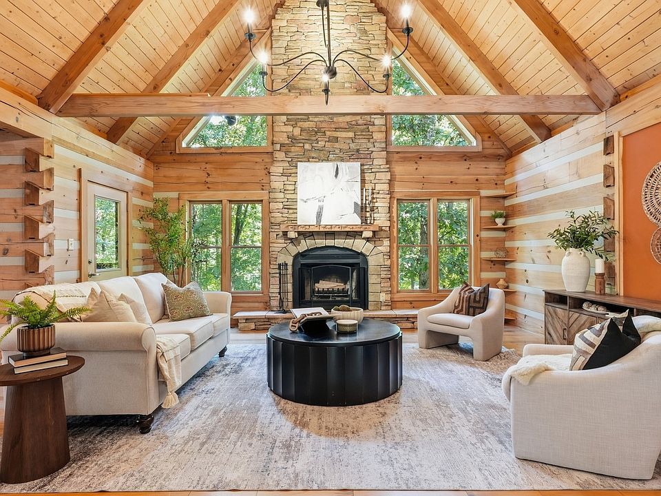 1st image of 2752 Owl Hollow Rd
