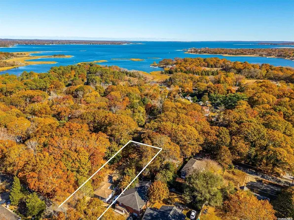 64 Maple Avenue, Flanders, NY 11901