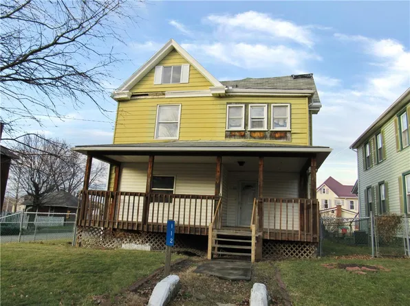 112 W Green St, Connellsville, PA 15425