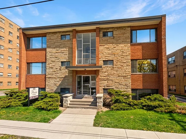 50 Mohawk Rd W #310 — Photo 1