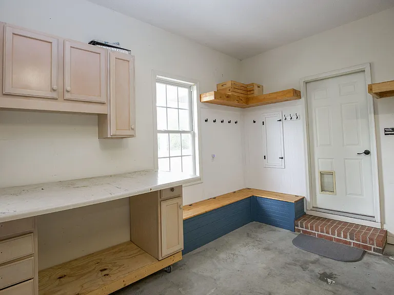 102 Willow Creek Ln — Photo 44