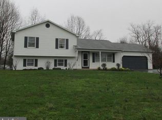 735 Schwanger Rd, Elizabethtown, PA 17022