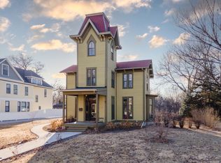 824 20th St, Rock Island, IL