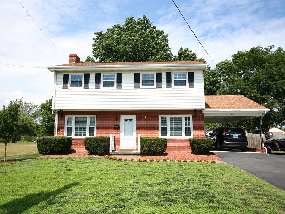 1st image of 905 Bowman Ave