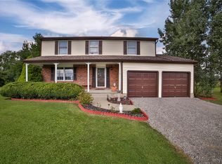 4785 Mapleton Rd, Lockport, NY 14094