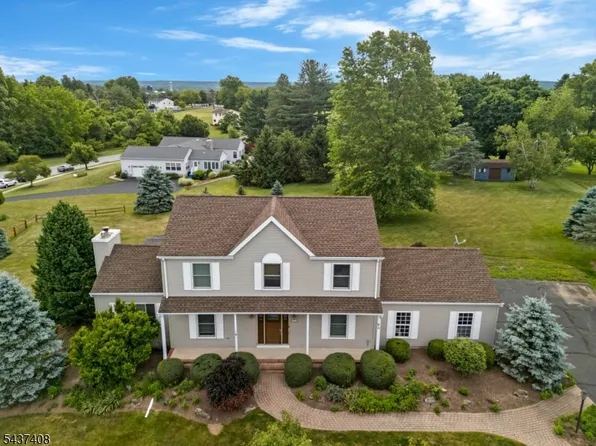 1 Pegasus Ct, Raritan Twp., NJ 08551