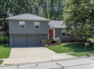 3019 Longhorn Dr, Lawrence, KS 66049