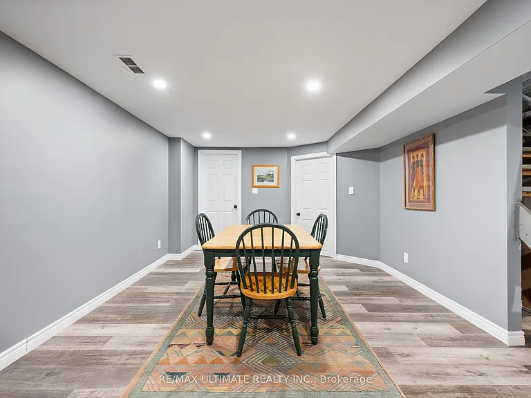 252 Bertie St #E — Photo 25