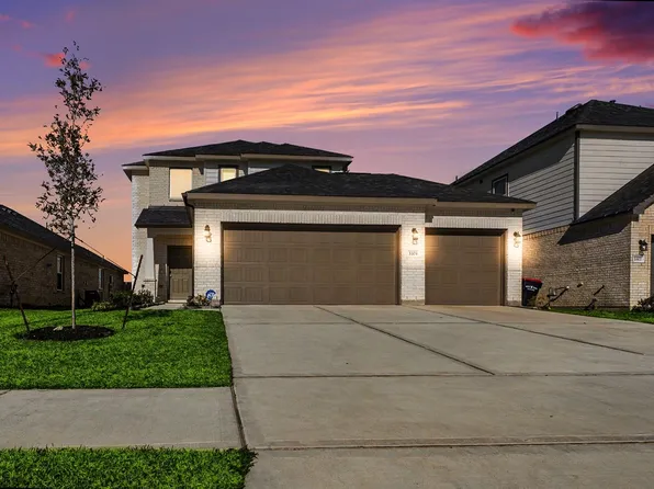 3303 Falling Brook Dr, Baytown, TX 77521