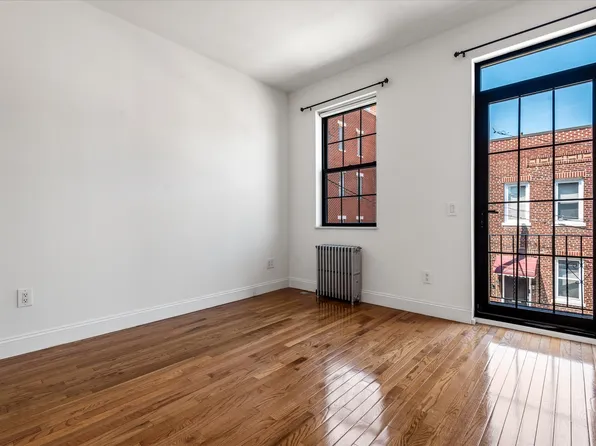 26-19 14th Place image 25 of 33