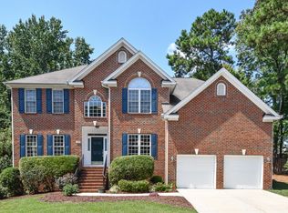 102 Drakewood Pl, Cary, NC 27518