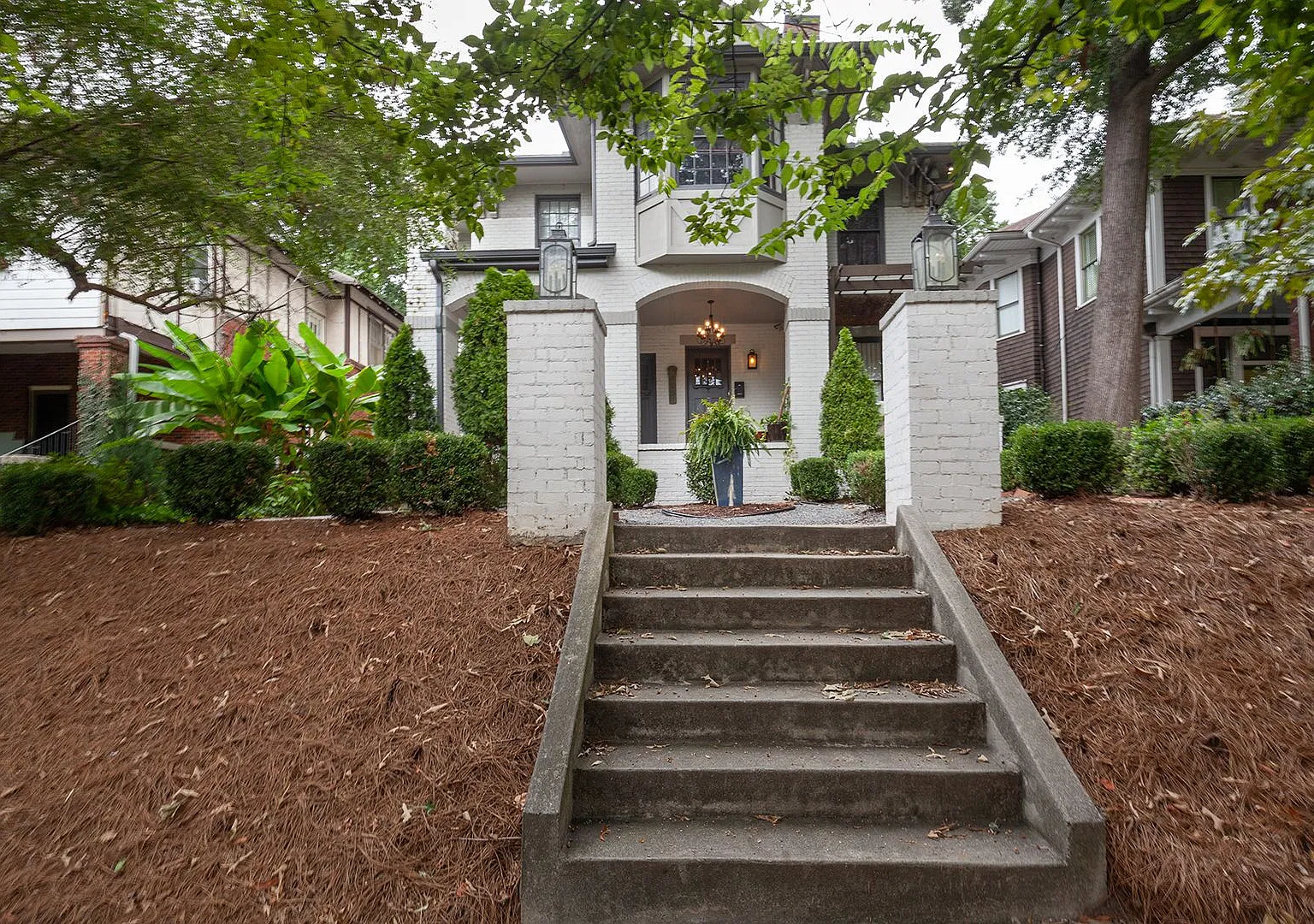 Half Off 1st Month! Midtown Studio Walking Distance to Piedmont Park! — Photo 1