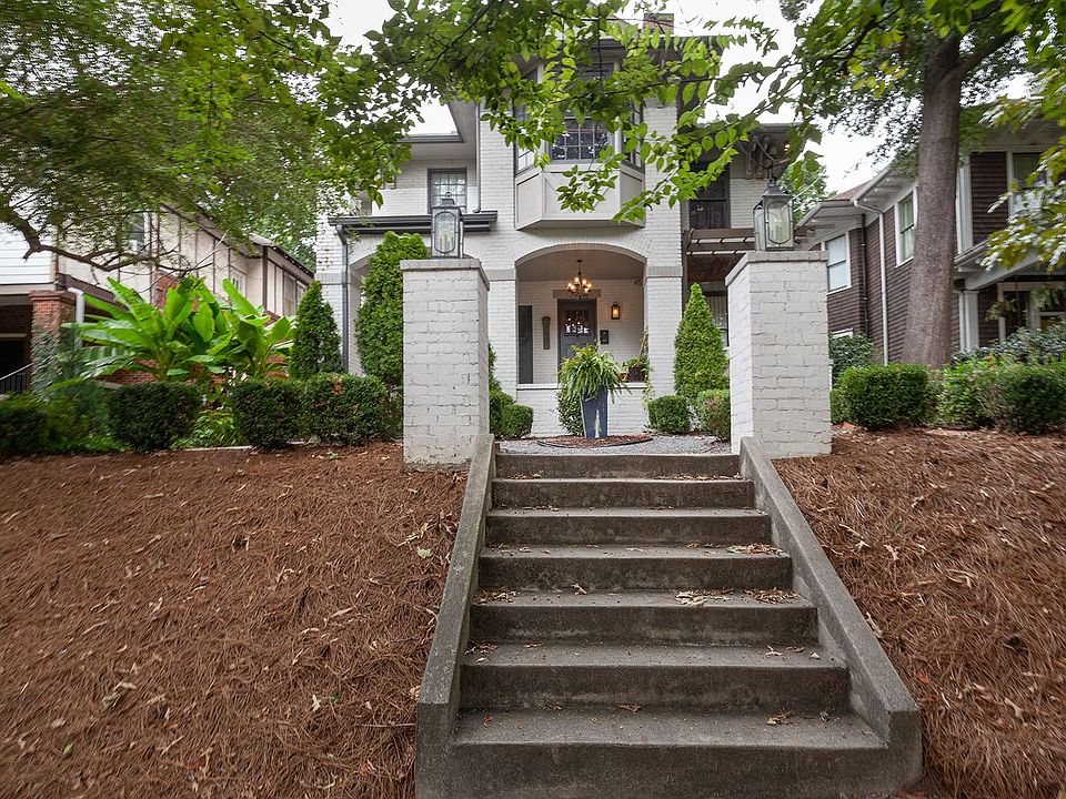1st image of 720 Penn Ave NE APT 2