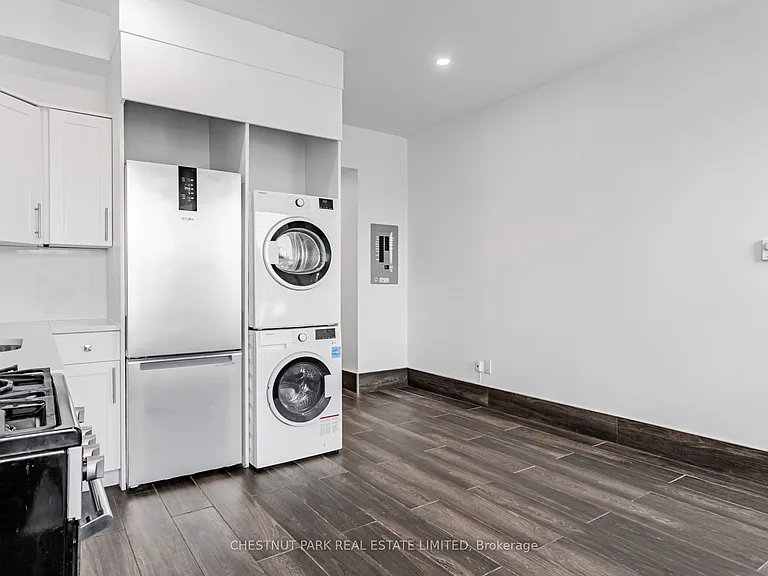 535 Parliament St #304A — Photo 11