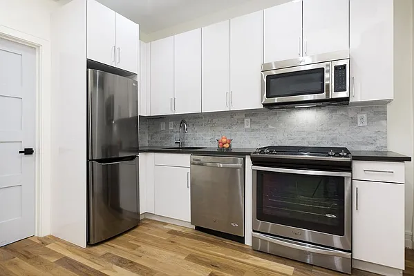 Rented by Bold New York | media 2