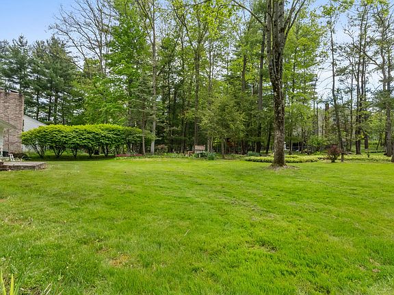 3rd image of 2504 Lynnhurst Dr