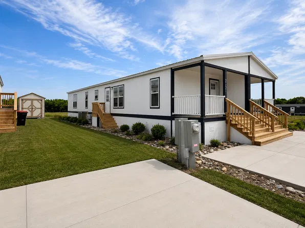 310 Lakeway Cv, Saint Princeton, TX 75407