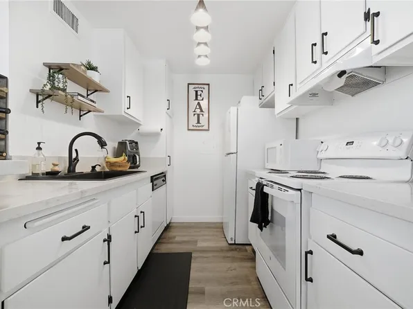 23515 Lyons Ave Unit 233, Santa Clarita, CA 91355