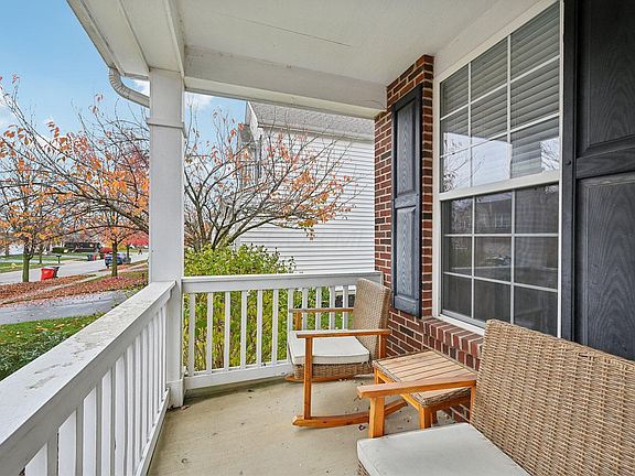 3rd image of 1467 Carnoustie Cir