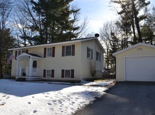17 Whipple Tree Rd, Ballston Spa, NY 12020