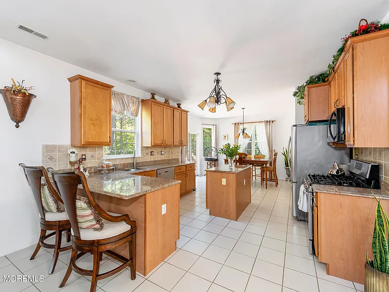 4 Scottsdale Ct — Photo 22