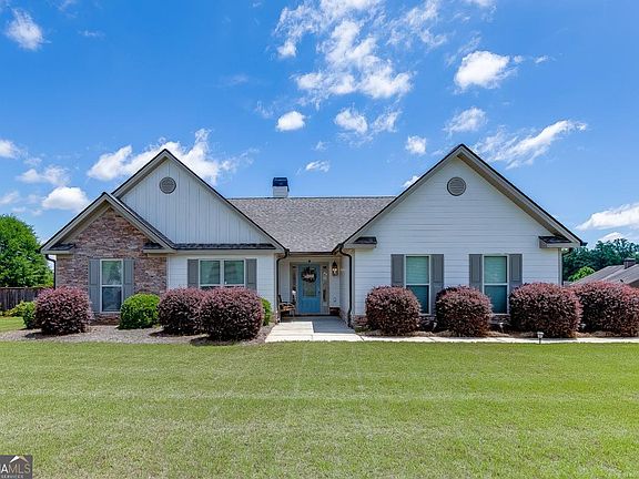 2nd image of 818 Bradmore Ct