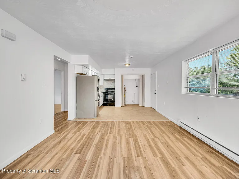 1213 Lori Ln — Photo 14