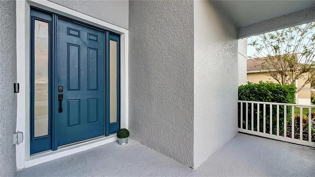 5 bed, 3.0 bath, 2800 sqft, $3,350 — Photo 3