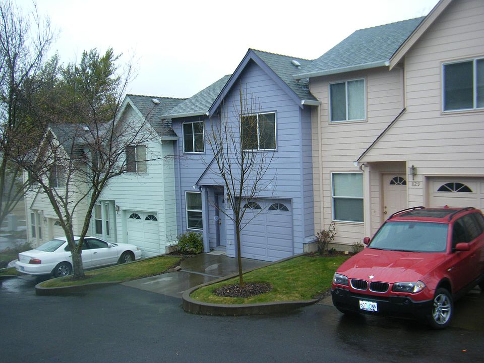 11 units in complex