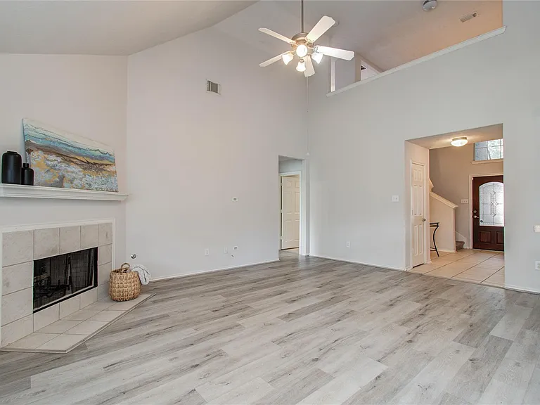 15103 Petal Rose Ct — Photo 8