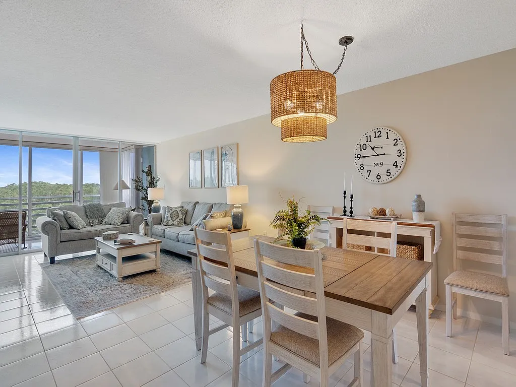 2 bed, 1091 sqft, $2,250 — Photo 4