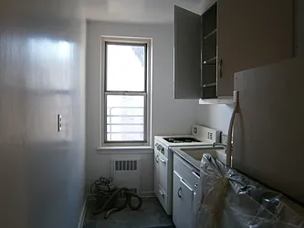 Sold by Robert E. Hill 